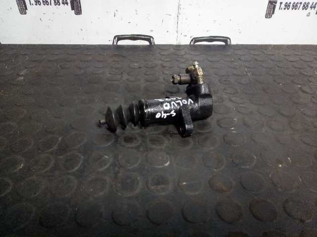 Cylinder roboczy sprzęgła 30871688 VOLVO
