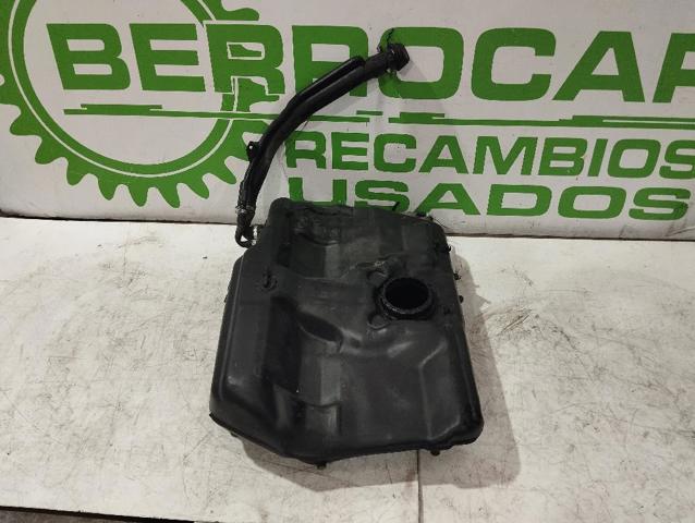 Zbiornik paliwa Volvo V40 VW