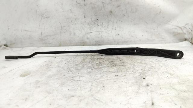 Ramię wycieraczki szyby przedniej Volvo V40 VW