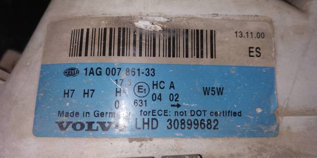 Reflektor lewy 30899682 VOLVO