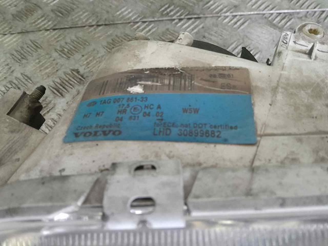 Reflektor lewy 30899682 VOLVO
