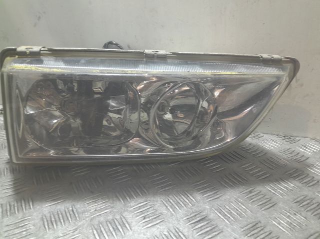 Reflektor lewy 30899682 VOLVO