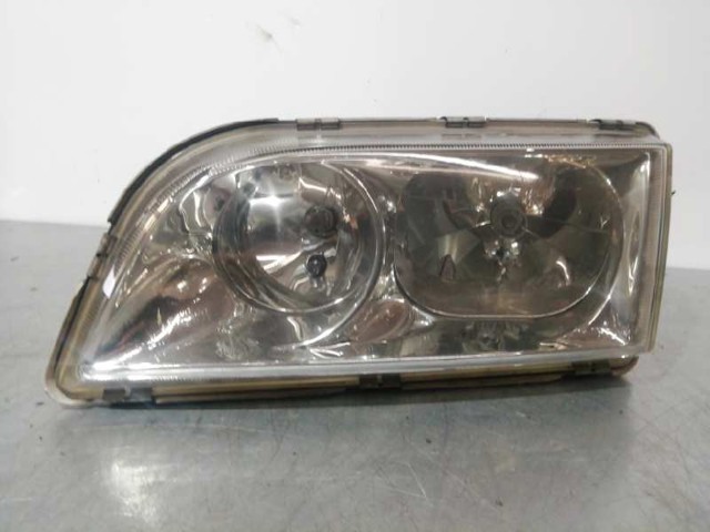 Reflektor lewy 30899682 VOLVO