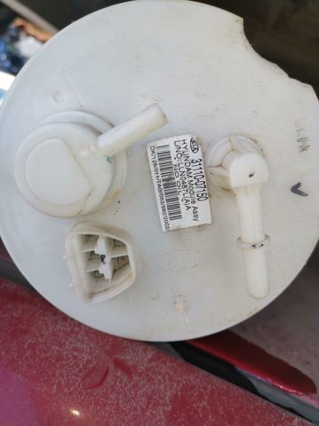 Moduł pompy paliwowej z czujnikiem poziomu paliwa 3111007150 HYUNDAI