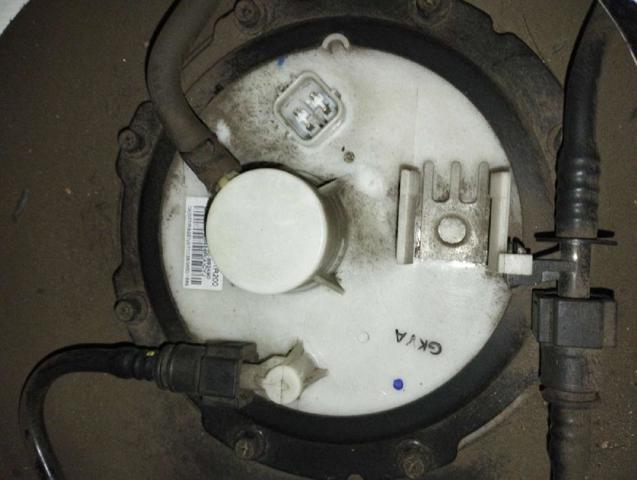 Moduł pompy paliwowej z czujnikiem poziomu paliwa 311101R200 HYUNDAI