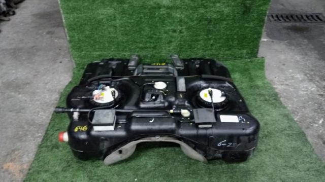 Moduł pompy paliwowej z czujnikiem poziomu paliwa Hyundai Sonata 5 NF