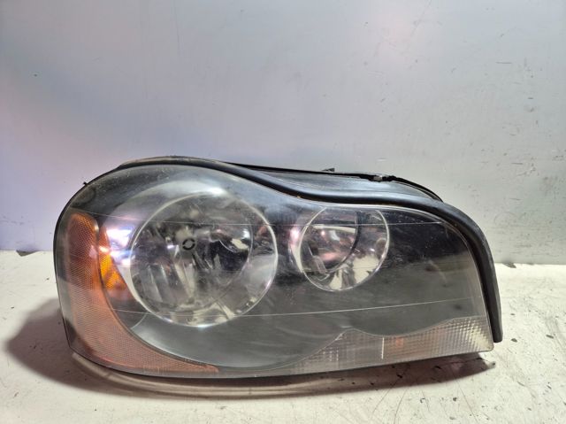 Reflektor prawy 31111187 VOLVO