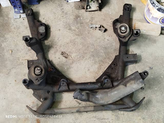 Kupić Korpus osi przedniej BMW X5  E53 w dobrej cenie