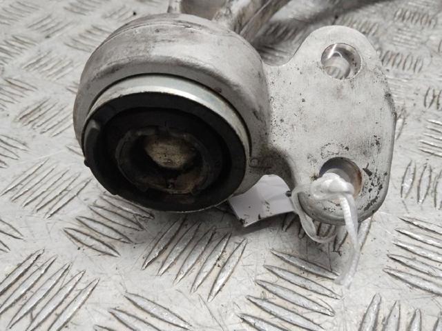 Wahacz zawieszenia przedniego dolny prawy 31122341828 BMW