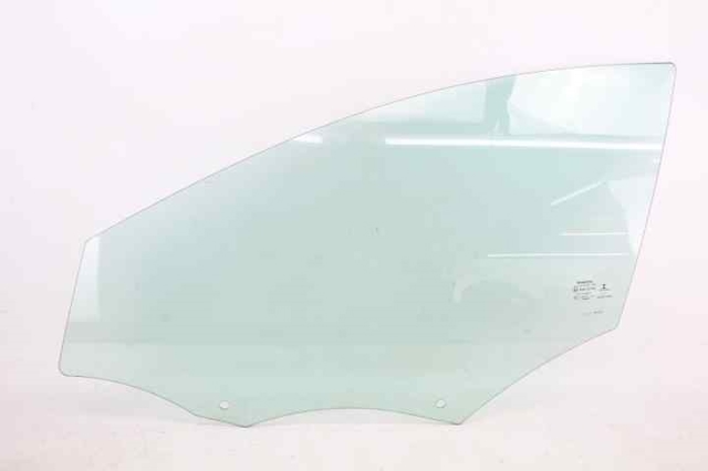 Szyba drzwi lewych przednich 31218995 VOLVO