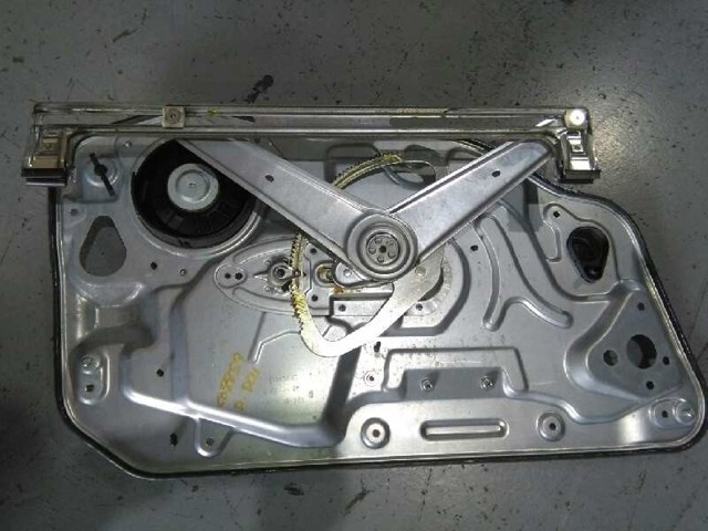Mechanizm podnoszenia szyby drzwi przednich prawych 31253514 VOLVO