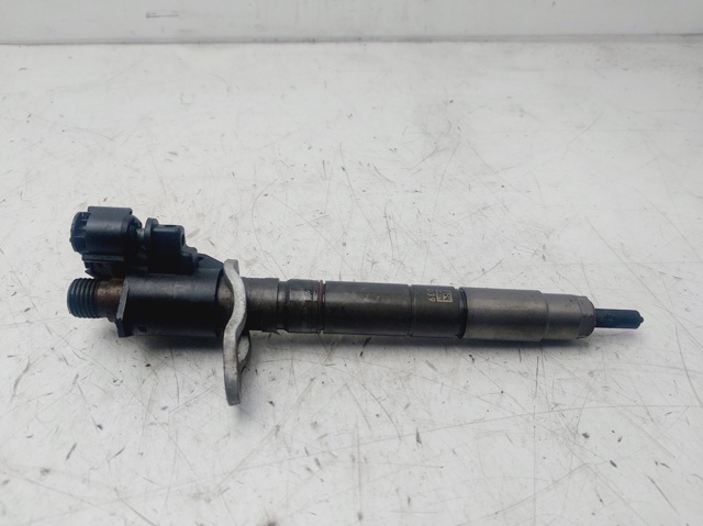 Wtryskiwacz paliwa 31272690 VOLVO