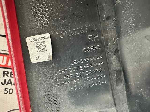 Lampa zespolona tylna prawa 31283340 VOLVO