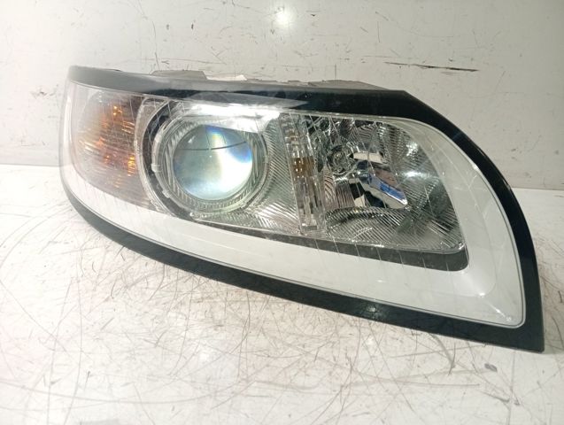Reflektor prawy 31299584 VOLVO