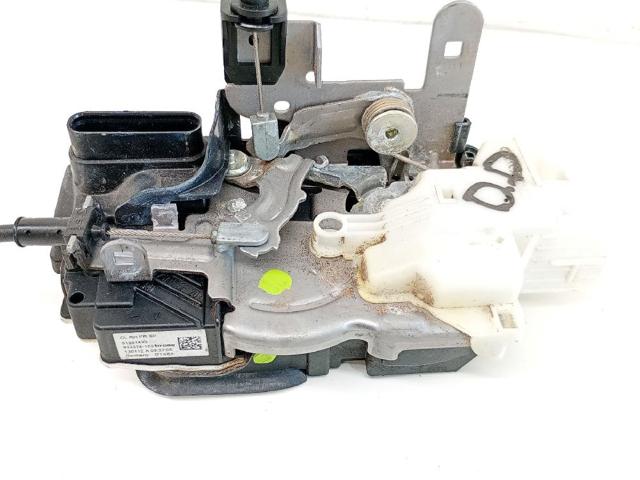 Zamek drzwi przednich prawych 31301422 VOLVO