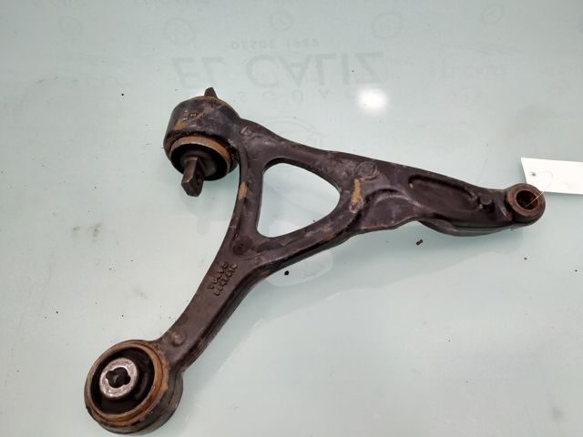 Wahacz zawieszenia przedniego dolny prawy 31304046 VOLVO