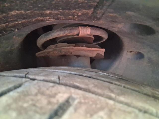 Amortyzator przedni prawy 31306886754 BMW
