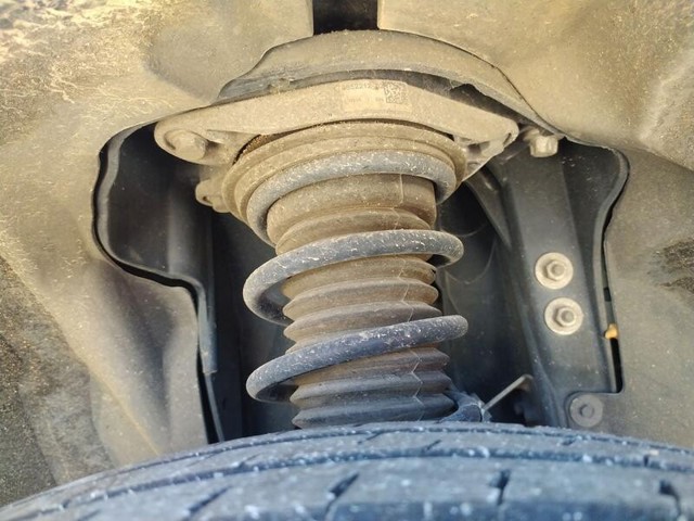 Amortyzator przedni prawy 31316852216 BMW