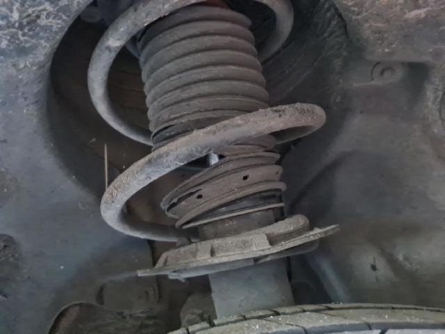 Amortyzator przedni prawy 31316870818 BMW