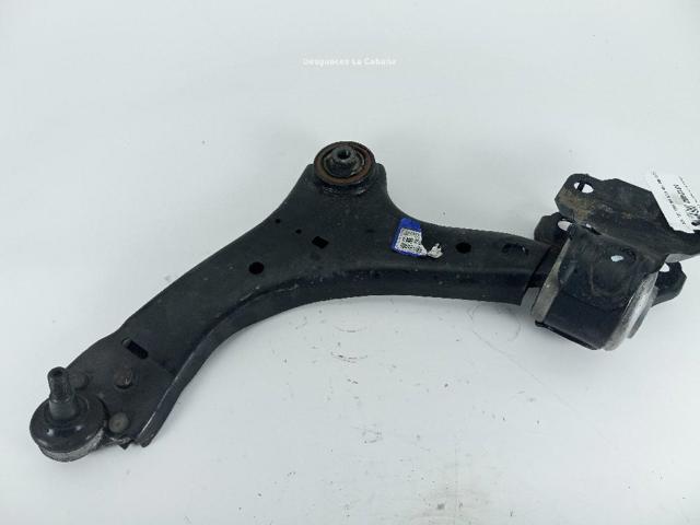 Wahacz zawieszenia przedniego dolny lewy 31317661 VOLVO