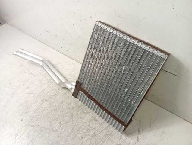 Chłodnica nagrzewnicy (ogrzewacza) 31332896 VOLVO