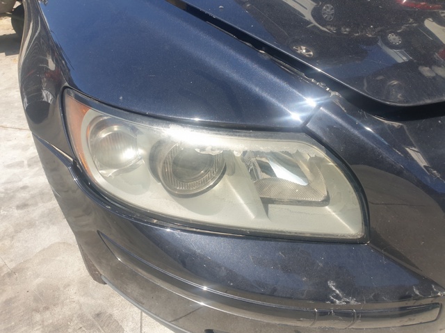 Reflektor prawy 31335222 VOLVO