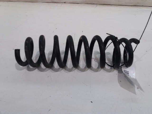 Sprężyna przednia 31336767365 BMW