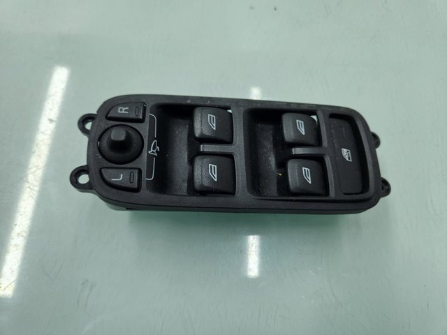 Panel przyciskowy sterowania podnośnikiem szyby przedni lewy 31343102 VOLVO