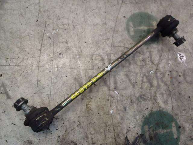 Łącznik stabilizatora przedniego 31356780847 BMW
