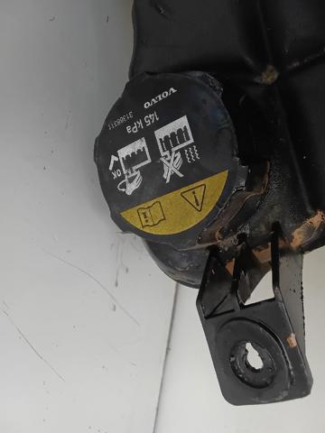 Korek zbiornika wyrównawczego Volvo V50