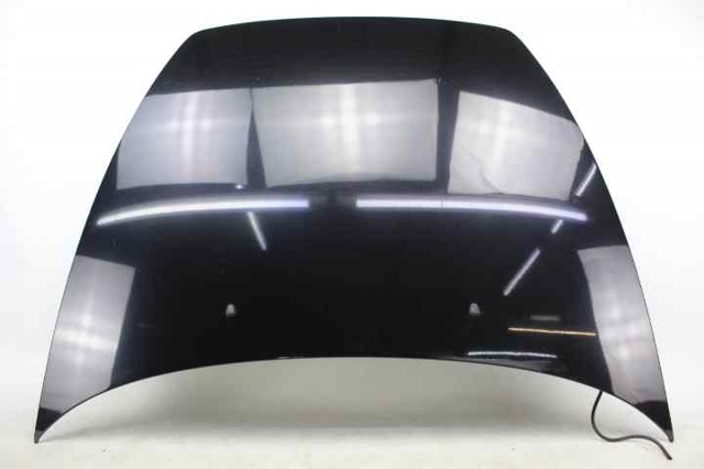 Maska silnika 31371415 VOLVO