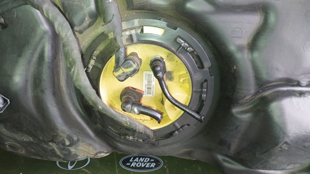 Zbiornik paliwa Volvo XC90 2 256