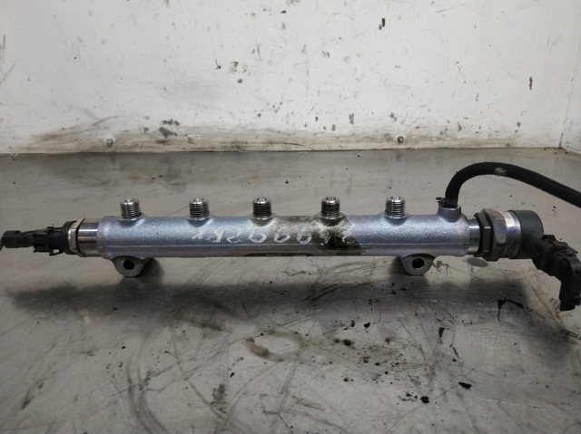Rozdzielacz paliwa 3140027400 HYUNDAI