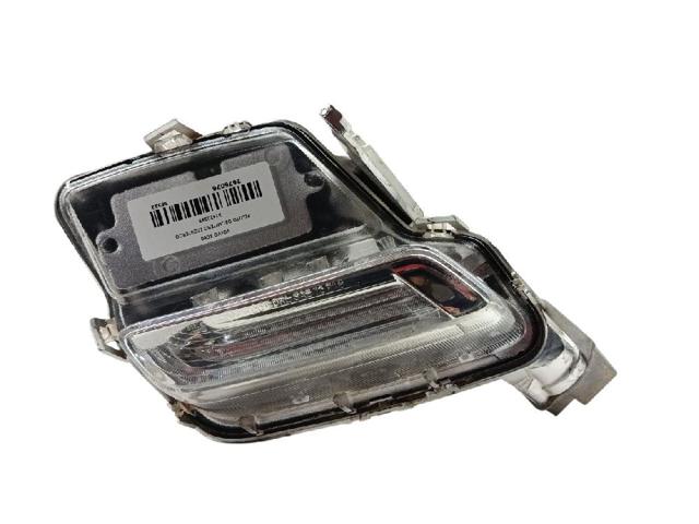 Lampa pozycyjna przednia lewa 31420393 VOLVO