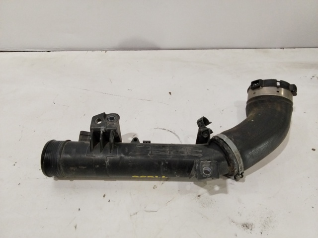 Przewód (króciec) intercoolera 31422153 VOLVO