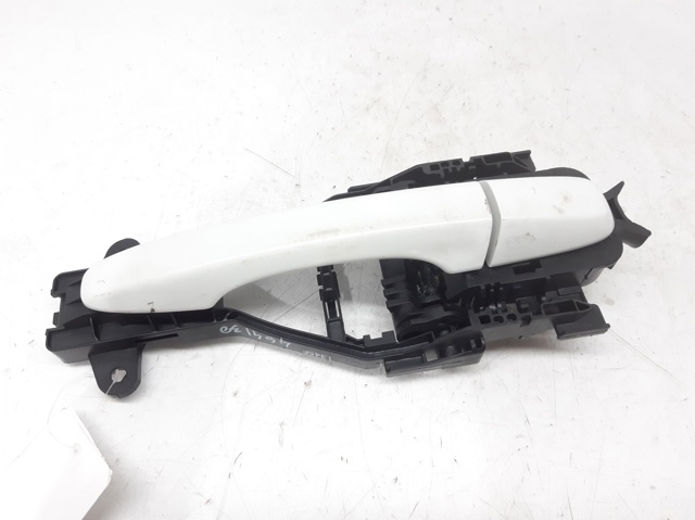 Pałąk zewnętrznej klamki drzwi przednich prawej 31440084 VOLVO