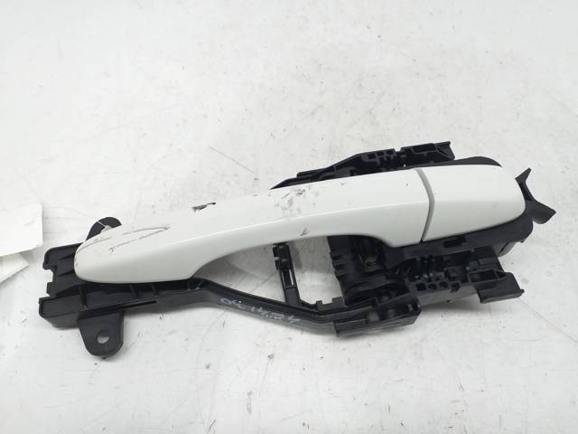 Pałąk zewnętrznej klamki drzwi przednich prawej 31440084 VOLVO