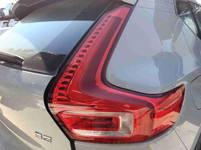 Lampa zespolona tylna prawa do Volvo XC40 536