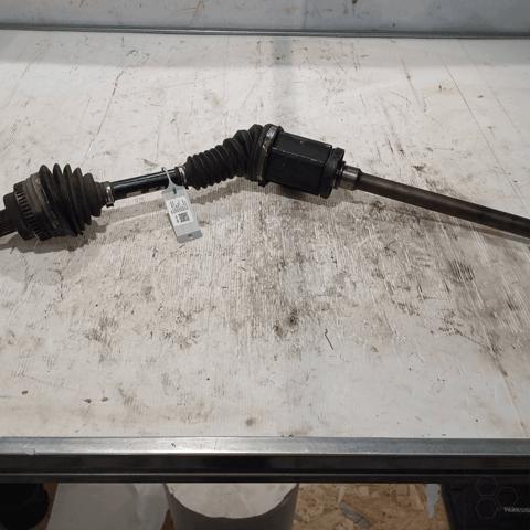 Półoś napędowa przednia prawa 31607558950 BMW