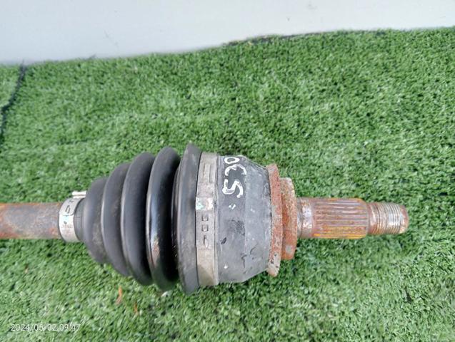 Półoś napędowa przednia lewa 31607574852 BMW