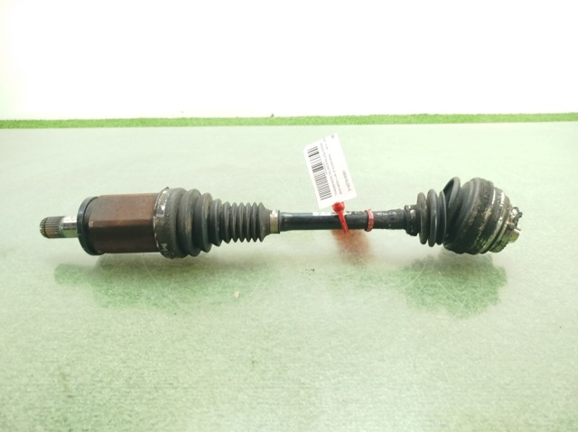 Półoś napędowa przednia lewa 31607618681 BMW