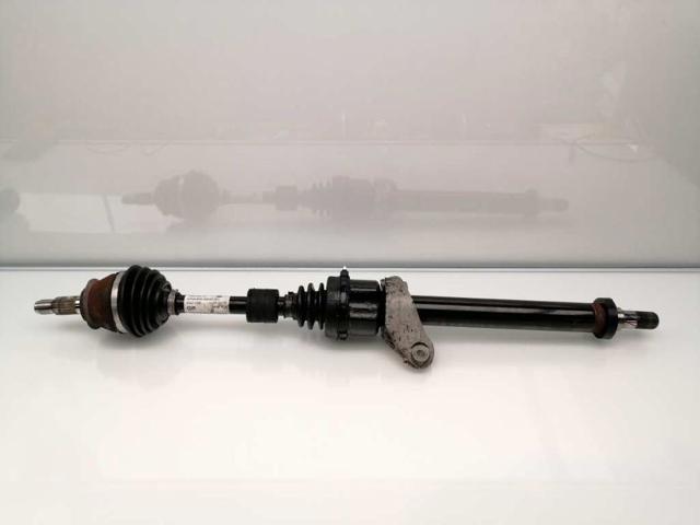 Półoś napędowa przednia prawa 31608605466 BMW