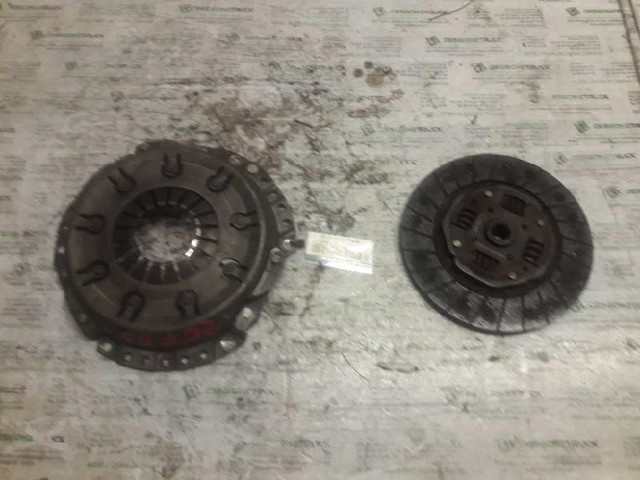 Tarcza sprzęgła 320020111 NISSAN