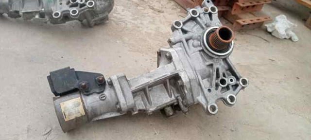 Skrzynia rozdzielcza 3200A067 CHRYSLER