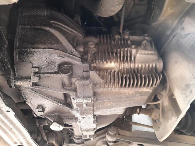 Mechaniczna skrzynia biegów w komplecie 320102J624 NISSAN