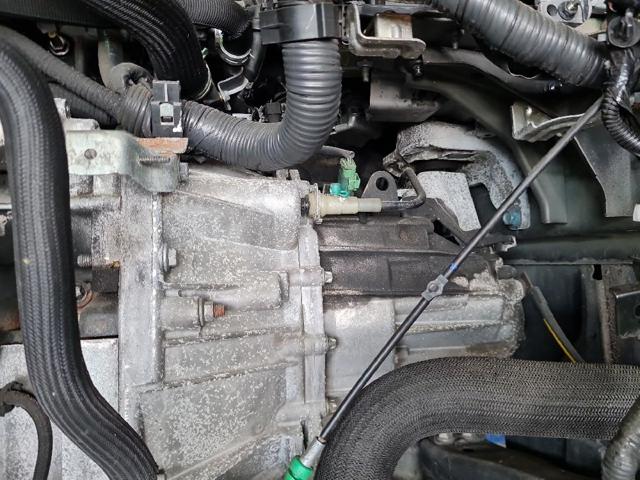 Mechaniczna skrzynia biegów w komplecie 320104EA0B NISSAN