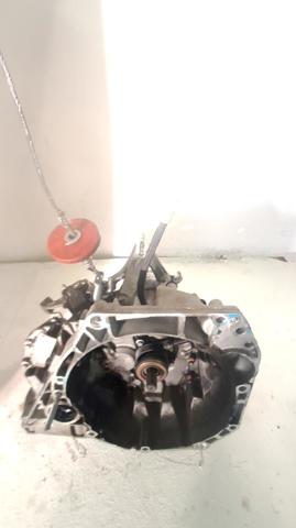 Mechaniczna skrzynia biegów w komplecie 320109359R RENAULT