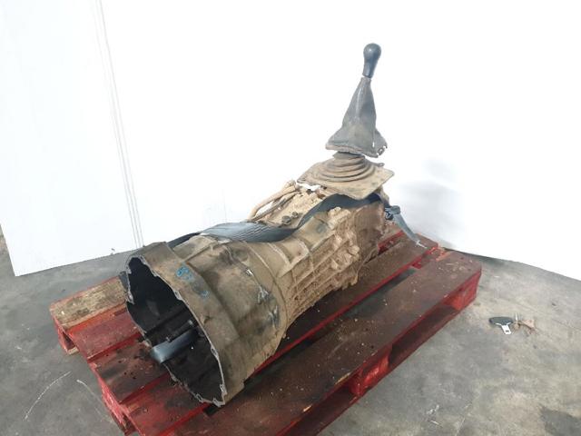 Mechaniczna skrzynia biegów w komplecie 32010EB510 NISSAN
