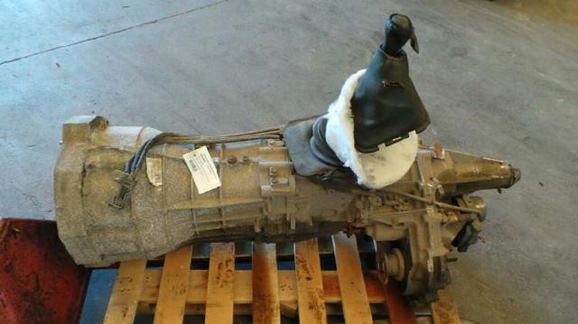 Mechaniczna skrzynia biegów w komplecie 32010EB510 NISSAN