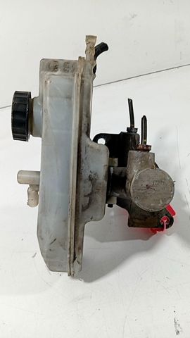 Zbiorniczek głównego cylindra hamulcowego (płynu hamulcowego) 320670252 MERCEDES